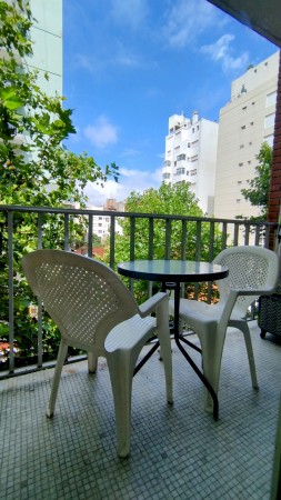 HERMOSO DEPARTAMENTO AL FRENTE EN PLAZA MITRE