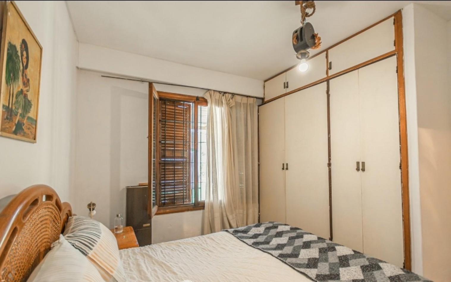 CASA DE 3 AMBIENTES + DEPARTAMENTO DE 2 AMBIENTES