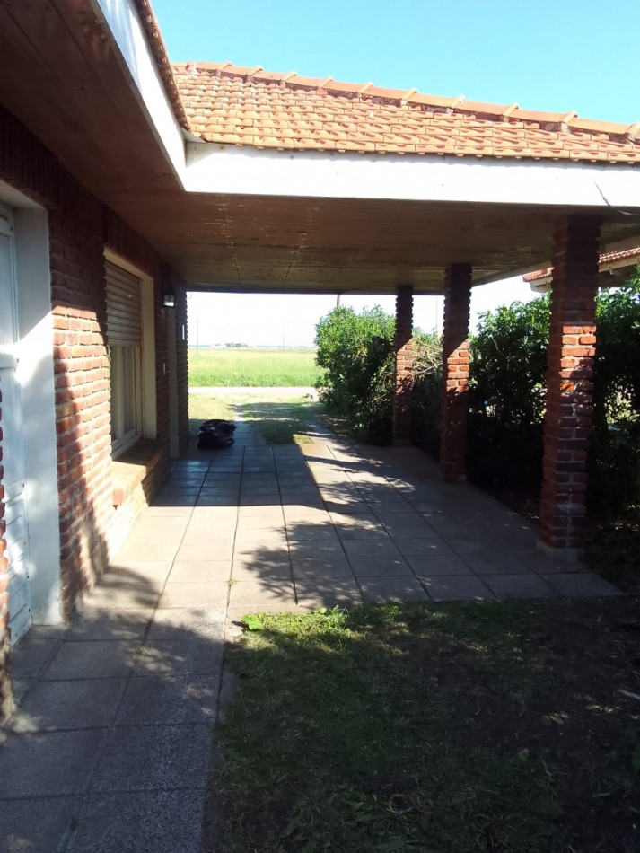 CASA EN VENTA A 100 METROS DEL MAR