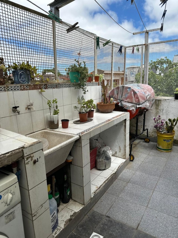 PH 3 AMBIENTES PRIMER PISO CON TERRAZA