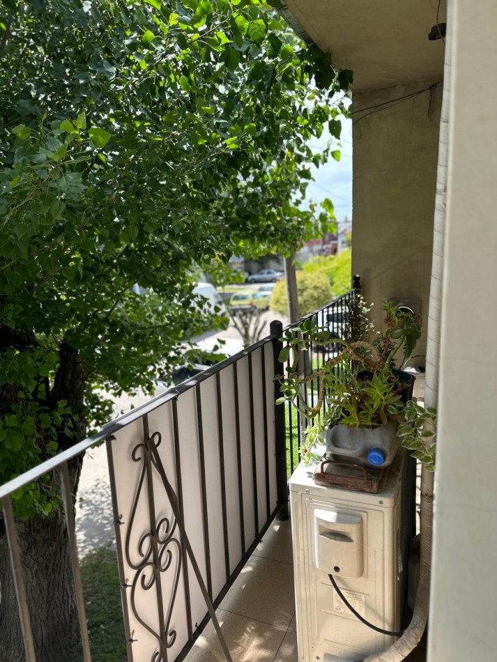 PH 3 AMBIENTES PRIMER PISO CON TERRAZA