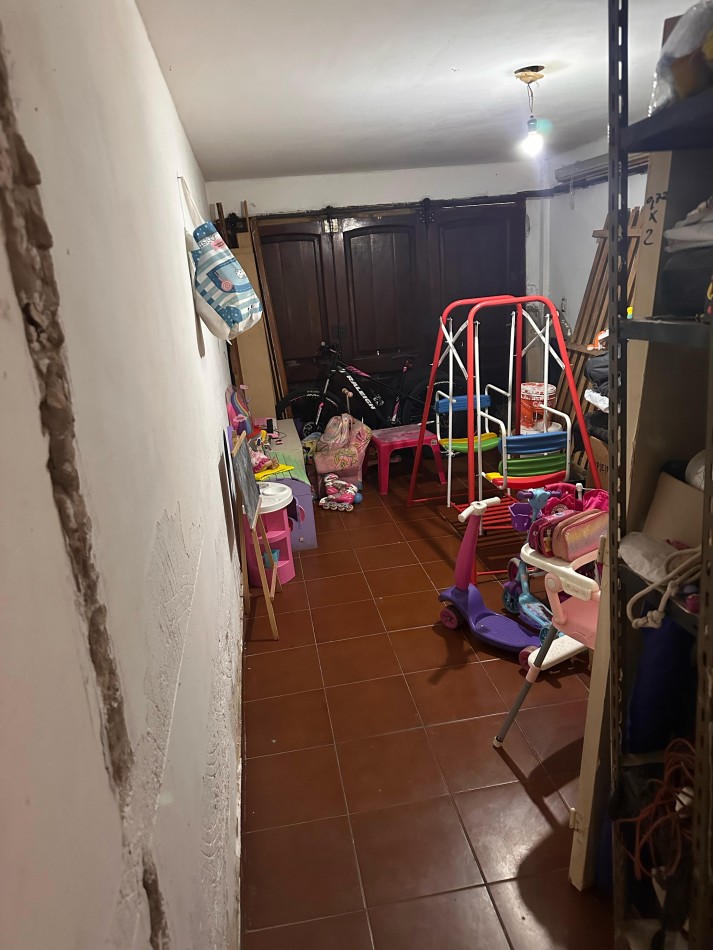 Departamento tipo PH en planta baja con cochera