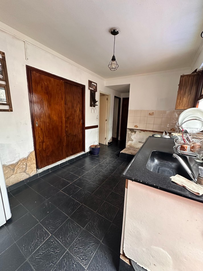 Departamento tipo PH en planta baja con cochera