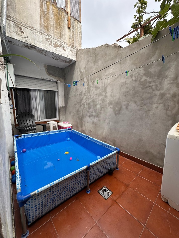 Departamento tipo PH en planta baja con cochera