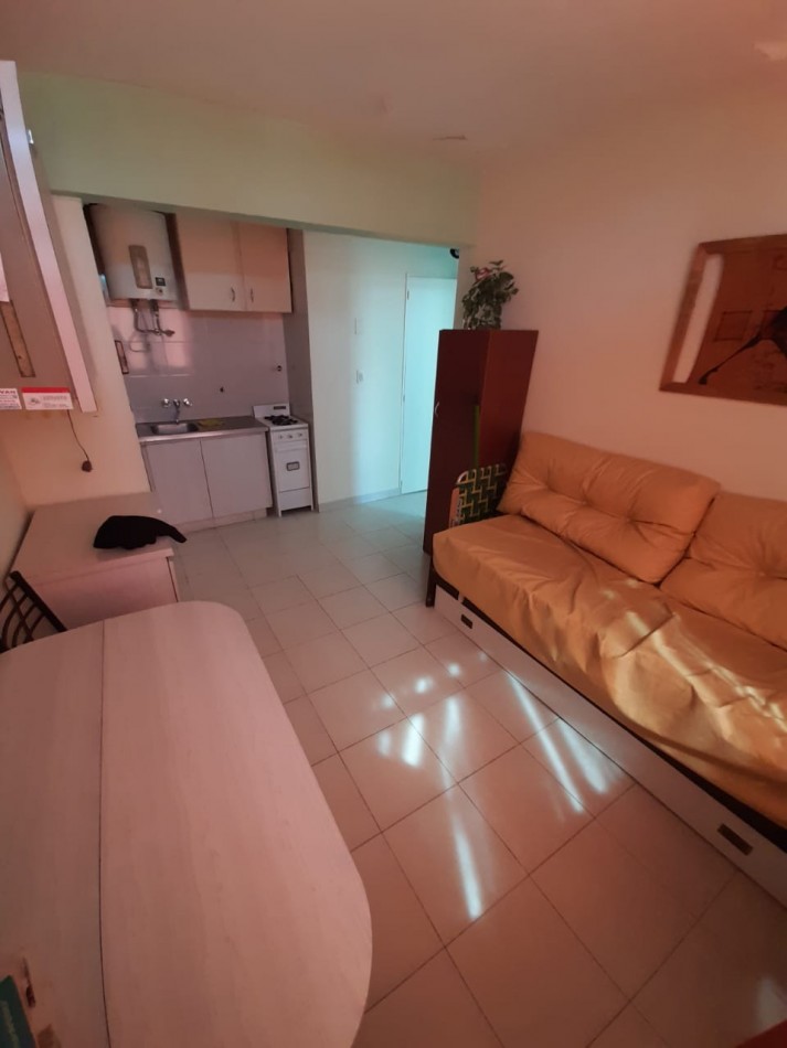 ALQUILER PERMANENTE DE DOS AMBIENTES