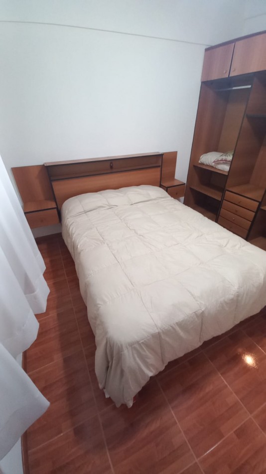 Departamento dos ambientes a la calle con balcon cerrado