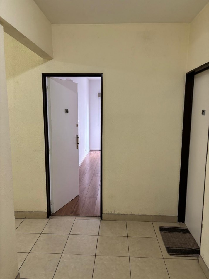 DEPARTAMENTO DOS AMBIENTES RECICLADO A NUEVO