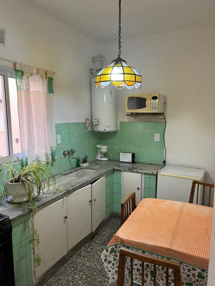 AMPLIO AMBIENTE DIVIDIDO A LA VENTA