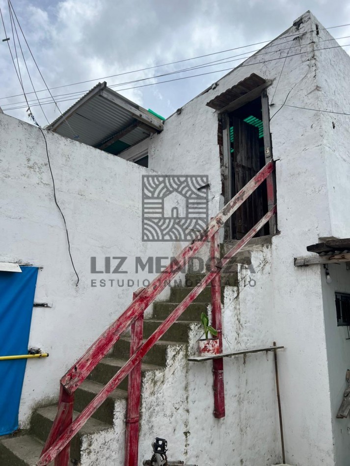 VENTA DE CASA 3 AMBIENTE CON DEPARTAMENTOS