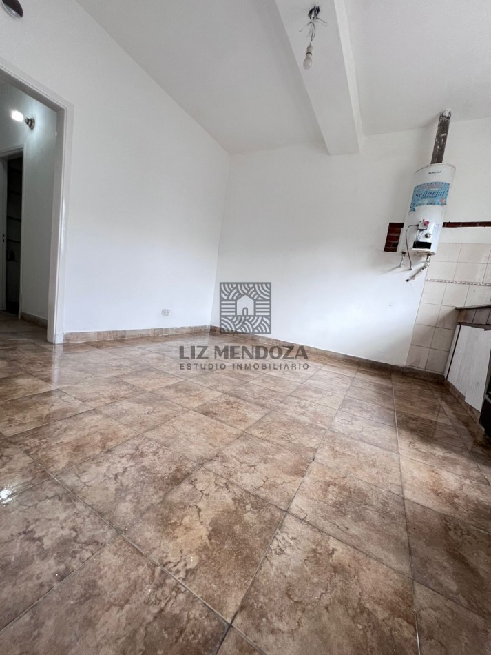 HERMOSO CHALET CUATRO AMBIENTES A LA VENTA ESCUCHA OFERTA