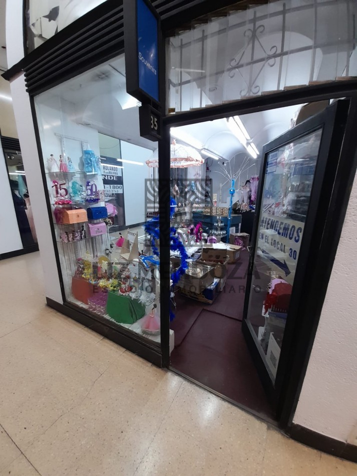 En venta local en Galeria Luro
