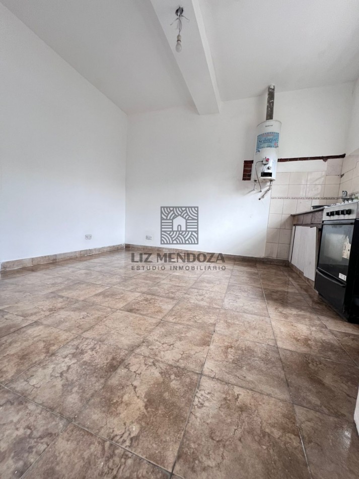 HERMOSO CHALET CUATRO AMBIENTES A LA VENTA ESCUCHA OFERTA