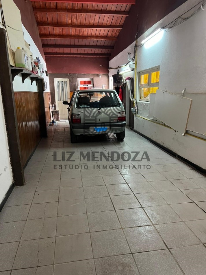 VENTA DE CASA 3 AMBIENTE CON DEPARTAMENTOS