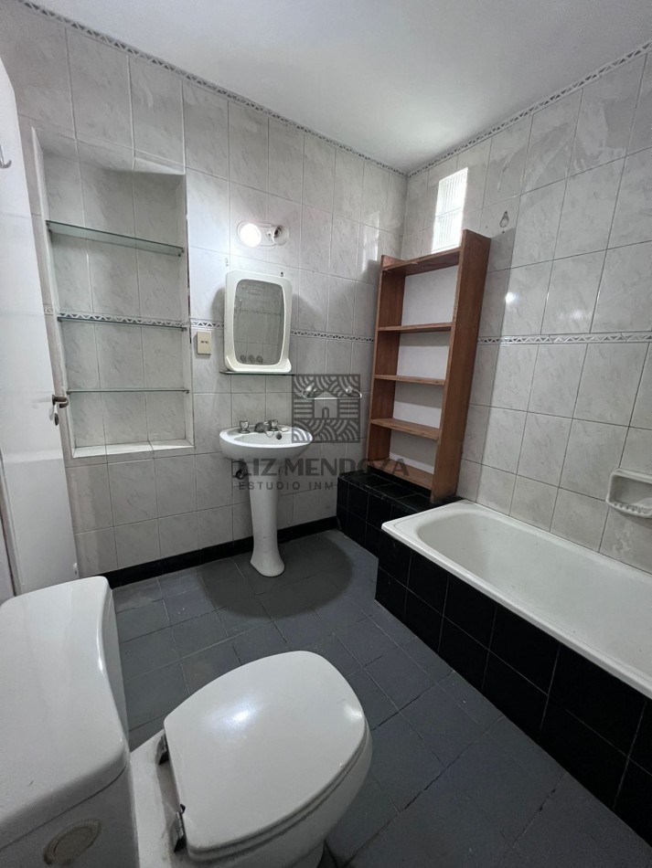 HERMOSO CHALET CUATRO AMBIENTES A LA VENTA ESCUCHA OFERTA