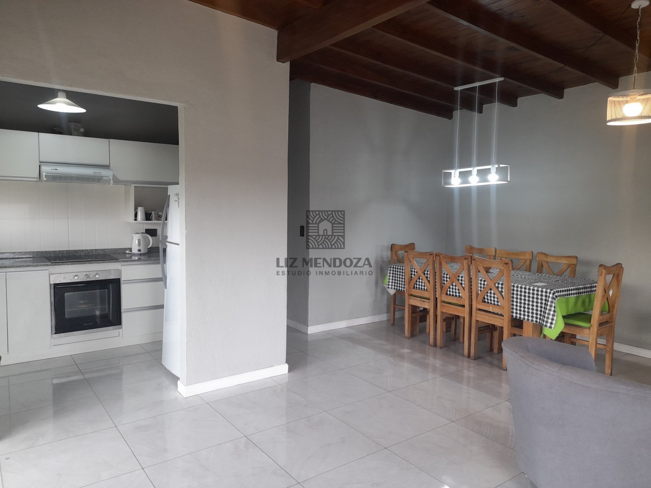 HERMOSA CASA A LA VENTA BARRIO LOS LOBOS