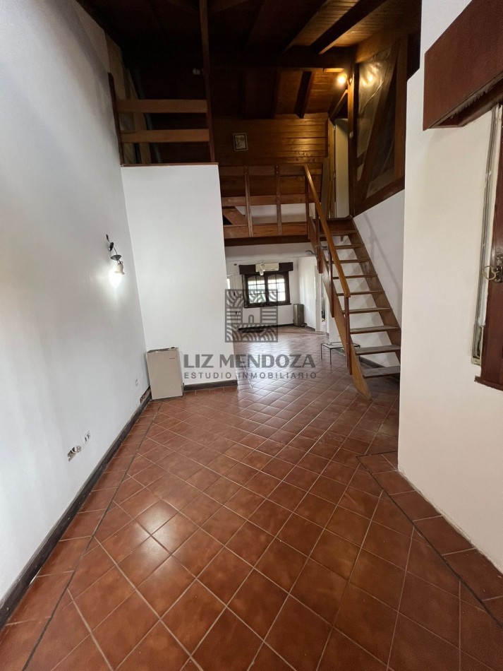 HERMOSO CHALET CUATRO AMBIENTES A LA VENTA ESCUCHA OFERTA