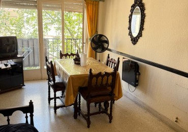 Departamento dos ambientes a la calle